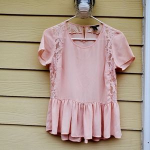 Forever21  top  short sleeve  sz S.